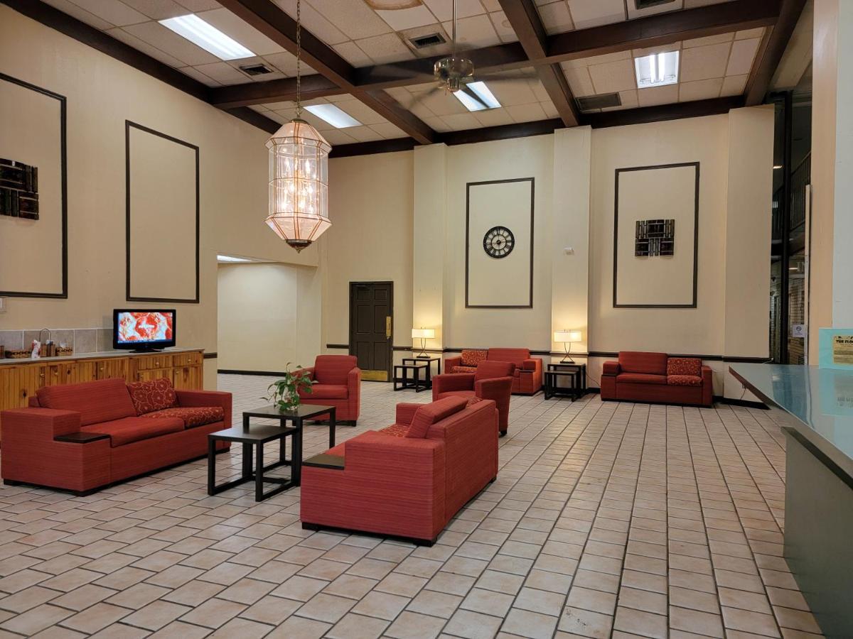 Rest Inn - Extended Stay, I-40 Airport, Wedding & Event Center Amarillo Dış mekan fotoğraf