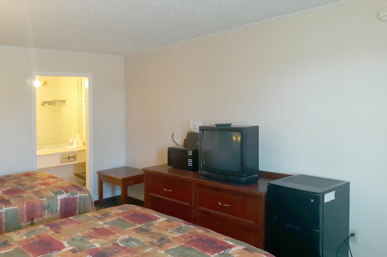 Rest Inn - Extended Stay, I-40 Airport, Wedding & Event Center Amarillo Dış mekan fotoğraf